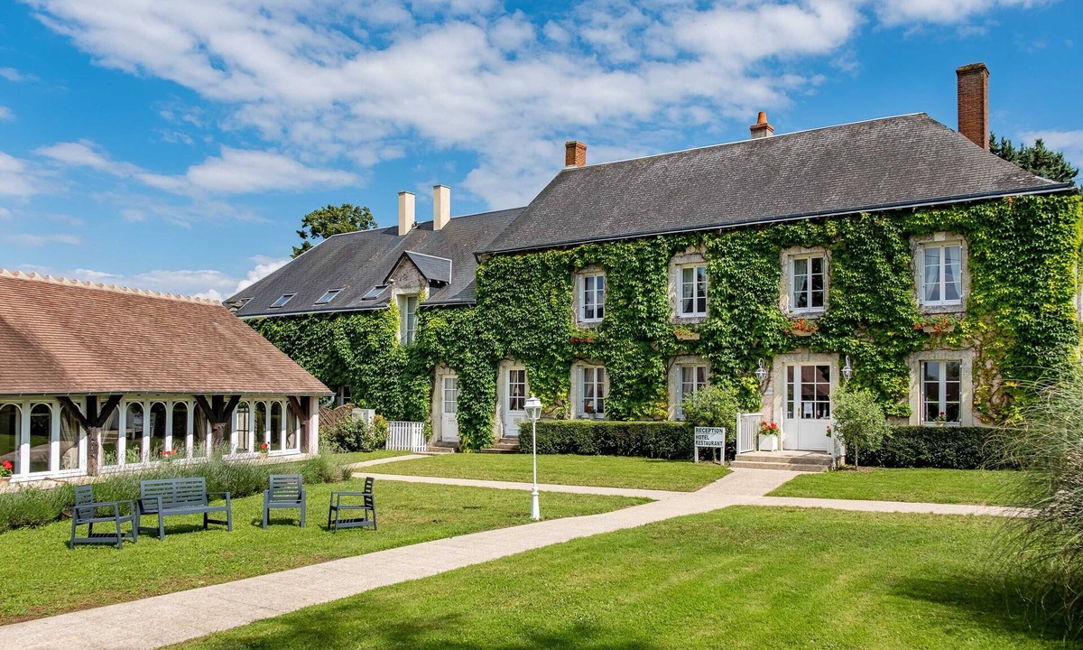Cangey Hotel | Le Fleuray Hotel & Restaurant
