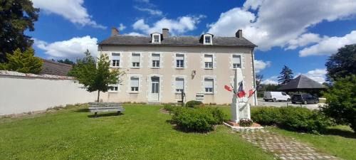 Champagne Boischauts Apartment | "Le Gite des Bouchures" - 6-8 pers - wifi