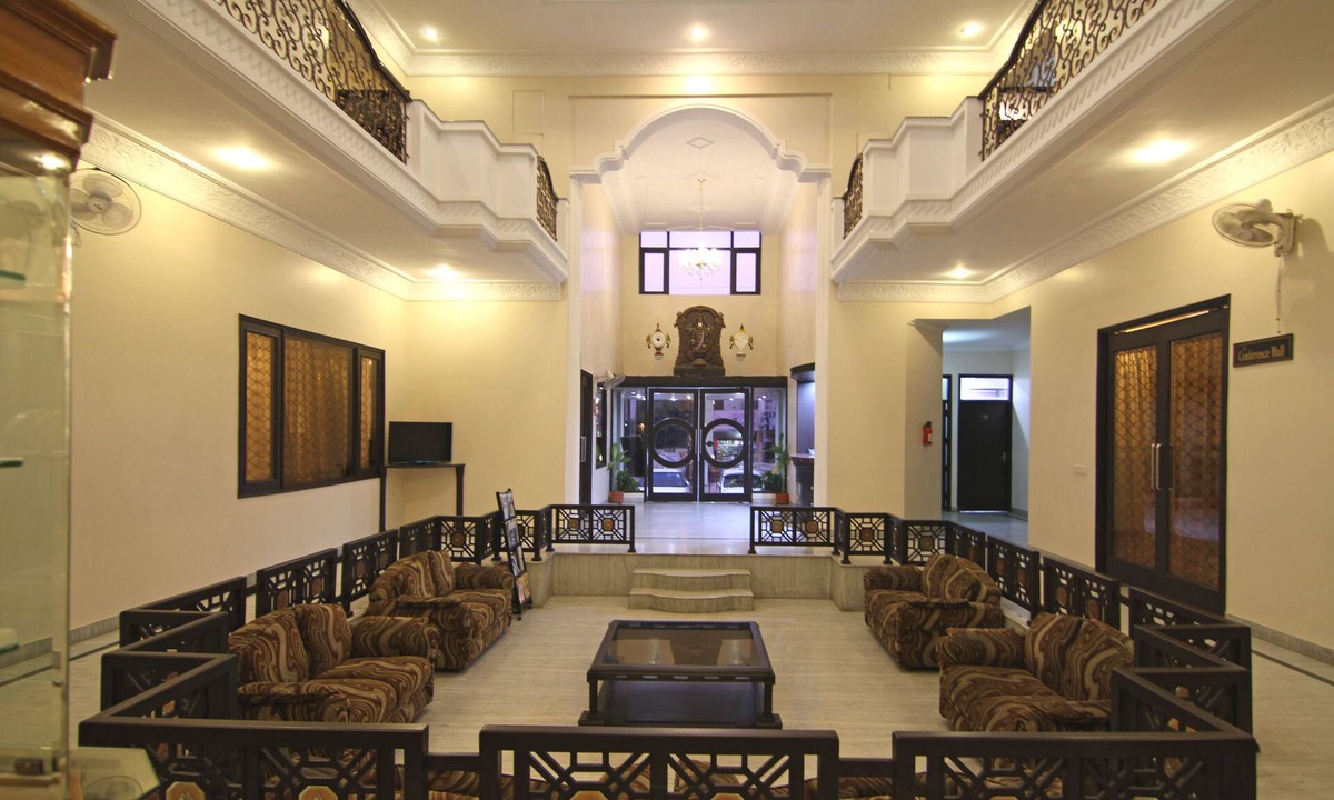 Mayapur Hotel | Le Grand Hotel