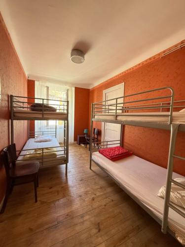 Saint-Privat-d'Allier Hostel | Le Kompost'l dortoir en gîte 4 place