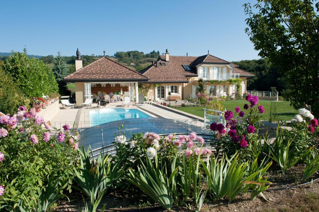 Genolier House | Le Lierre B&B