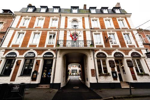 Bernay Hotel | Le Lion dOr Hôtel de Charme et centre ville de Bernay