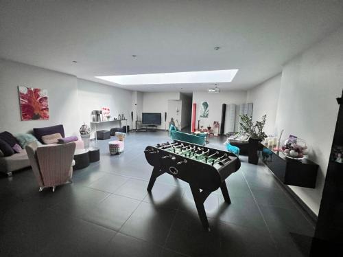 La Gare House | Le Loly