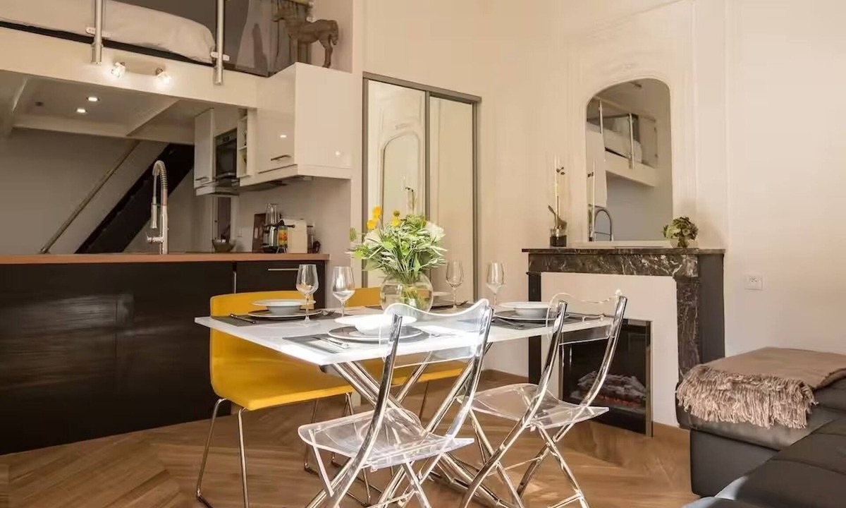 Saint-Gervais Apartment | Le Marais Elegance