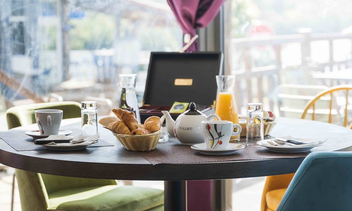 Aydat Hotel | Le Marius Hotel