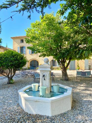 Violes Bed & Breakfast | Le Mas de la Soie