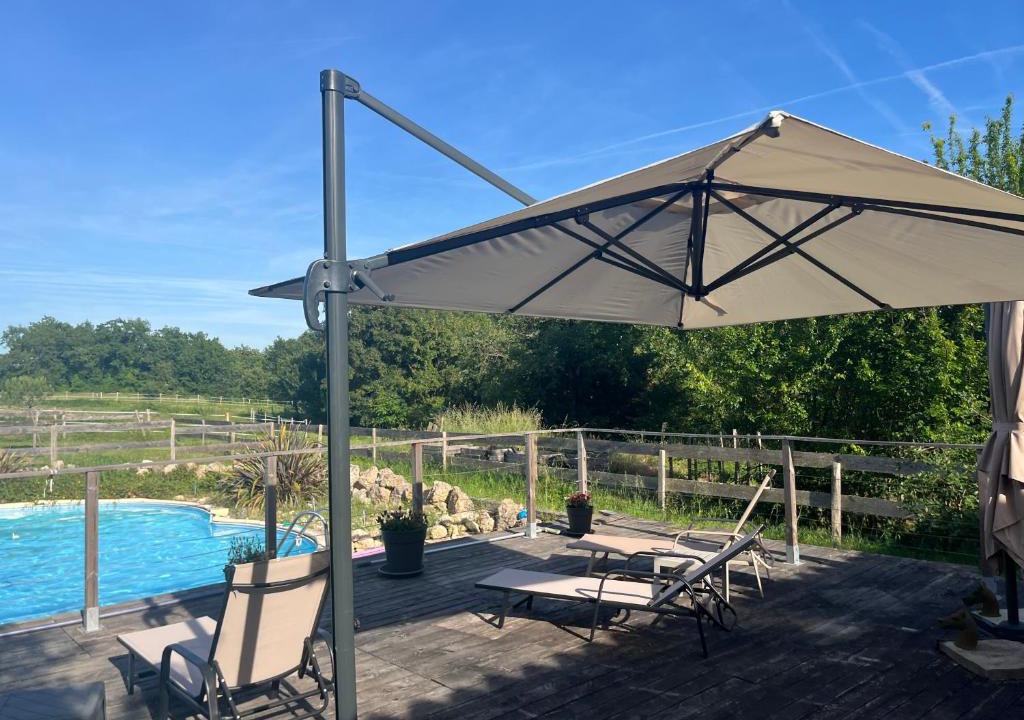 Gueyze House | Le Merlat Gite