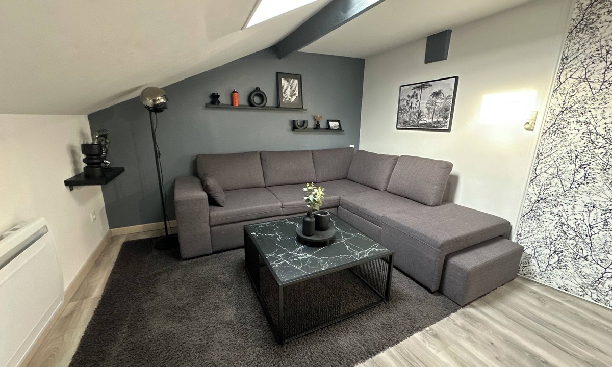 La Chapelle-Saint-Luc Apartment | Le Moderne