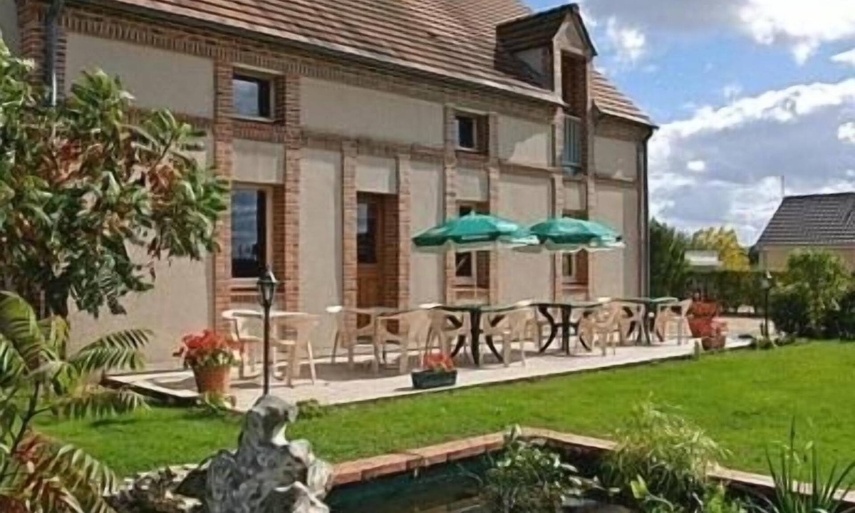 La Bussiere Hotel | Le Nuage