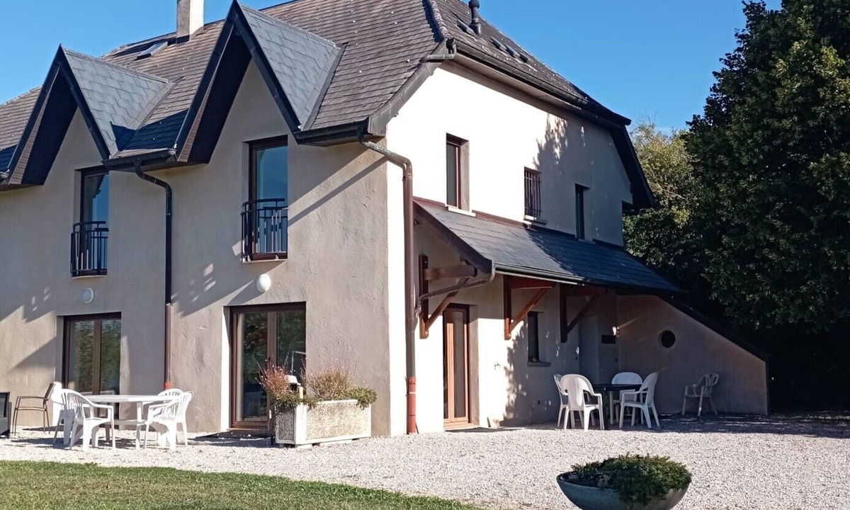 Sillingy Cottage | 'Le Paradis de Bornachon': Country Cottage with Mountain Views