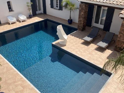 La Crau House | Le Patio Bleu