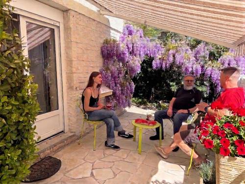 Brive-la-Gaillarde Apartment | Le Petit Paradis