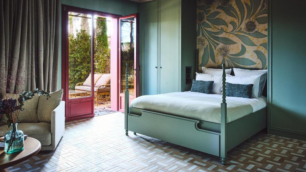 Sud Hotel | Le Pigonnet - Esprit de France