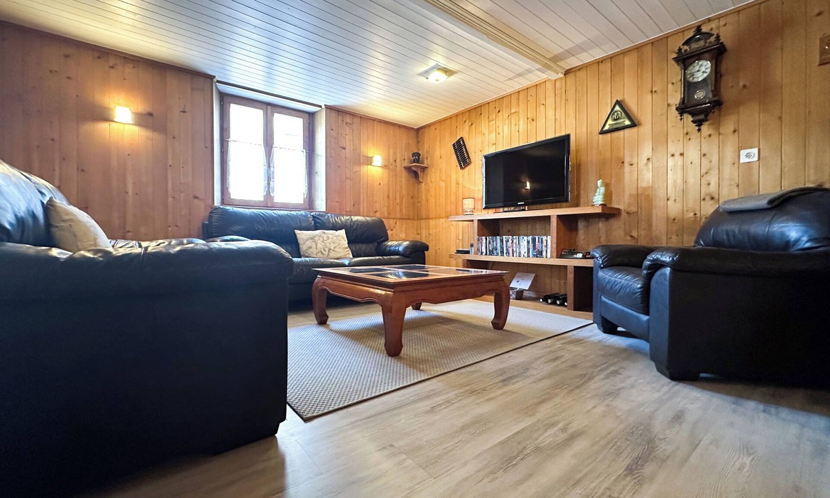 Liddes Apartment | "Le Pivert - Authentic apartment in the heart of the Grand Saint-Bernard