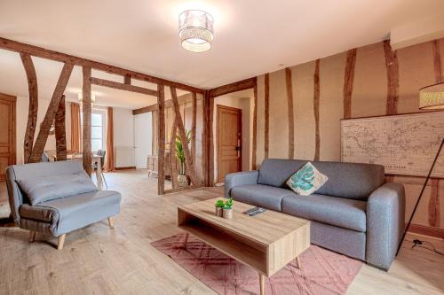 Limoges Apartment | Le Plaidoyer