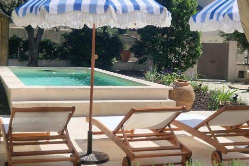 Sablet House | Le Relais Cohola - Magnifique maison provençale haut standing avec piscine, jardins, garages fermés