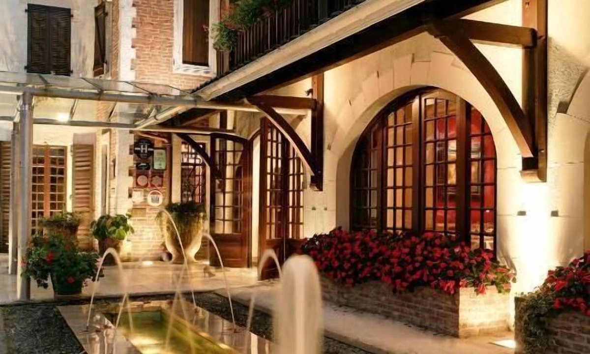 Magescq Hotel | LE RELAIS DE LA POSTE