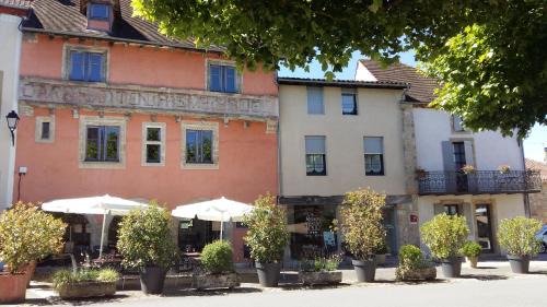 Capdenac Hotel | Le Relais de la Tour