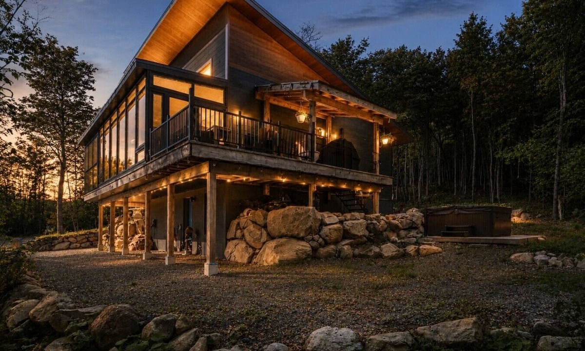 Entrelacs Ski Chalet | Le repère de la lumière | SPA | Accès au lac