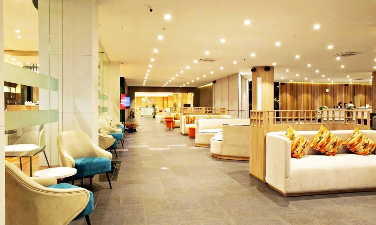Bang Chalong Hotel | Le Srivaree Suvarnabhumi Airport Hotel