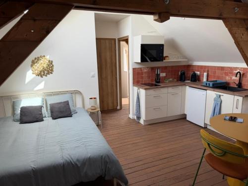 Milly-sur-Therain Apartment | Le Studio