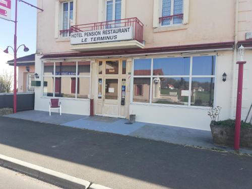 Precy-sous-Thil Hotel | Le Terminus