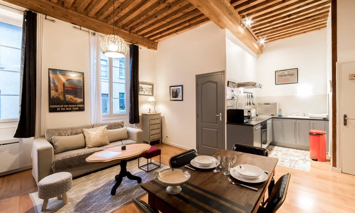 La Sarra - Saint Just Apartment | Le Trion - Authentic Lyon flat close to Vieux Lyon