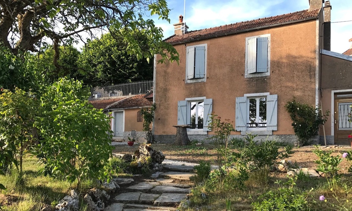 Grimault Cottage | Le Verger Grimaldin - Character cottage 4 kms from Noyers-sur-Serein.