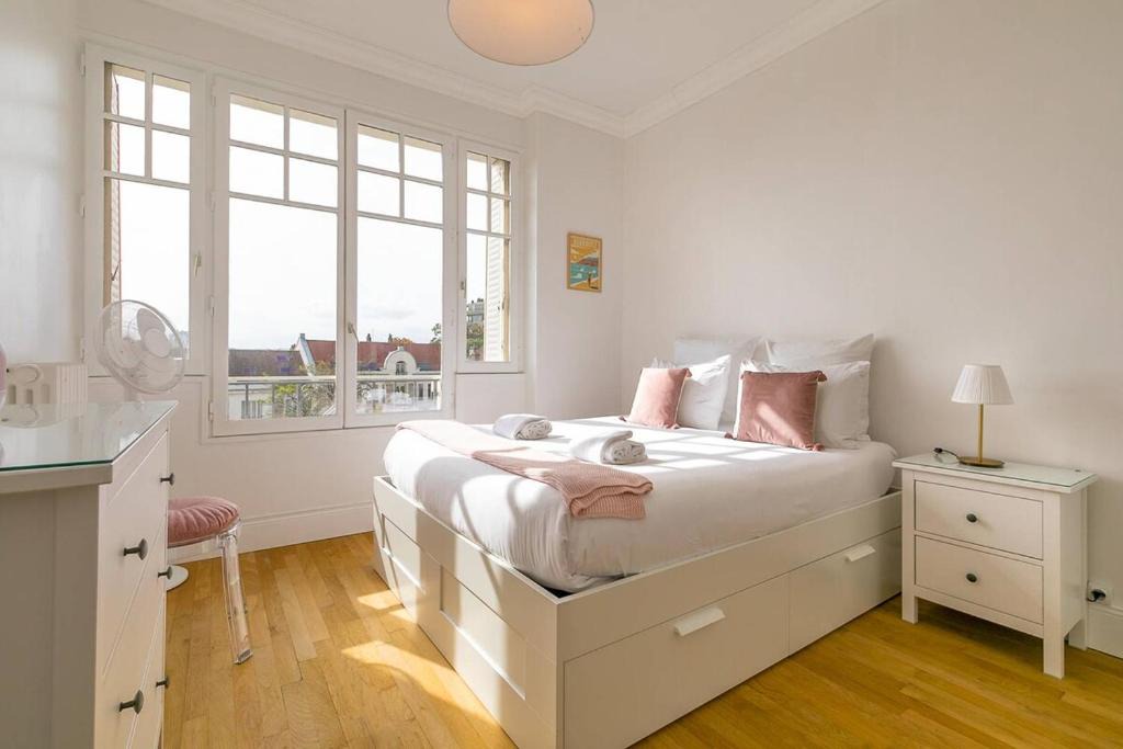 Montchapet Apartment | Le Victor Hugo
