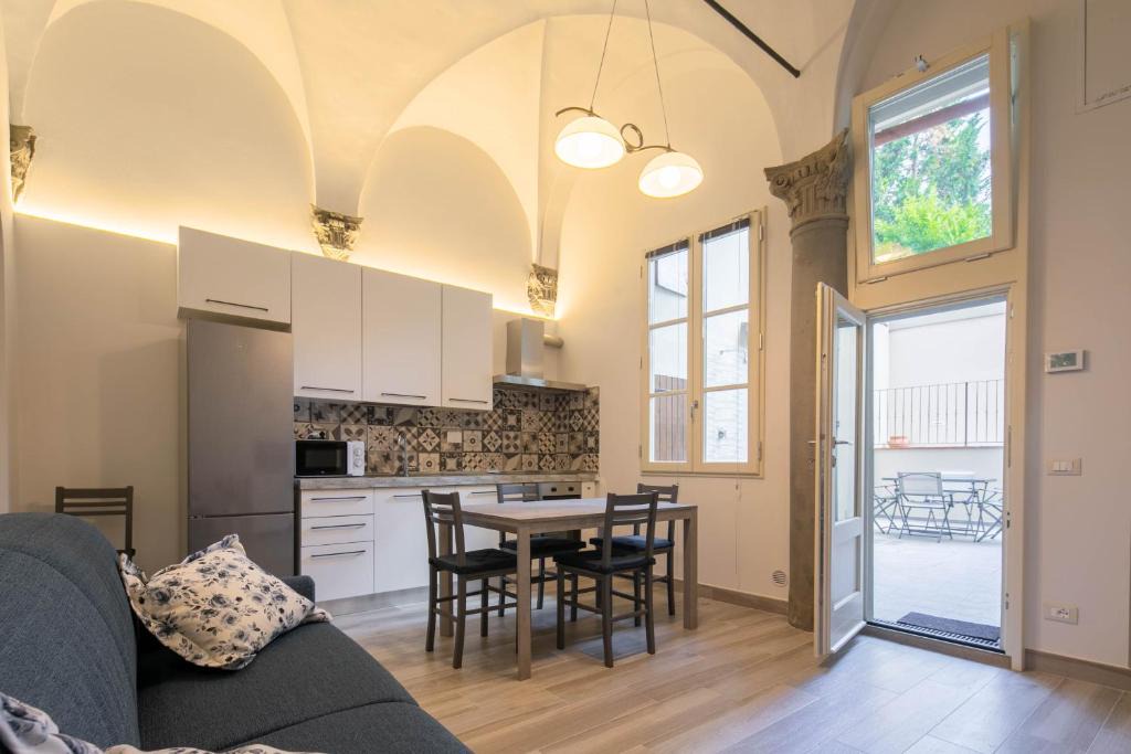 San Frediano Apartment | Le Volte by Mmega