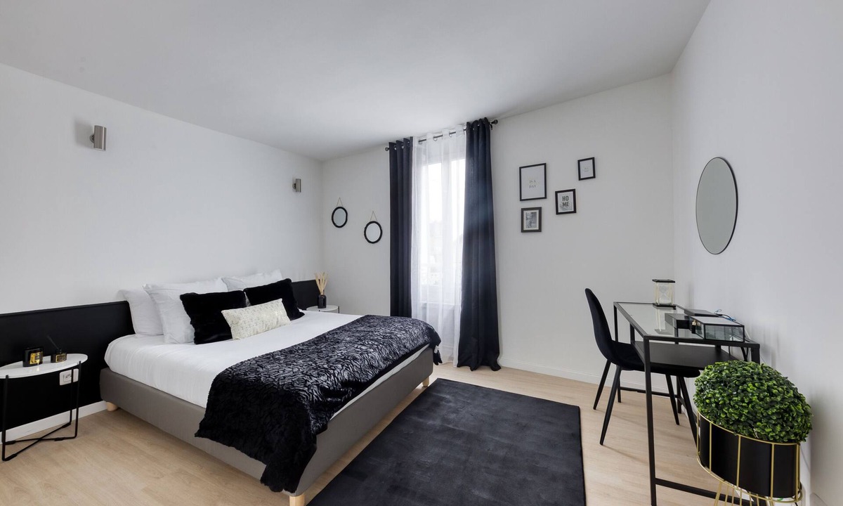 Sevran House | Le Ying & Le Yang Triplex, 4 minutes from the train station 🚊
