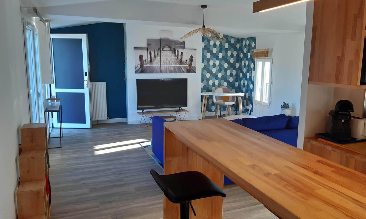 La Roche-Chalais Apartment | ★ Le Zen Scandi in the center of town ★ Free parking ★