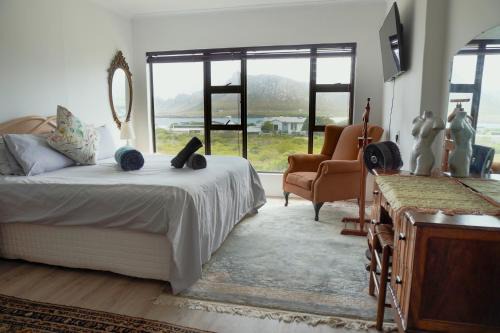 Pringle Bay Apartment | Leah's View