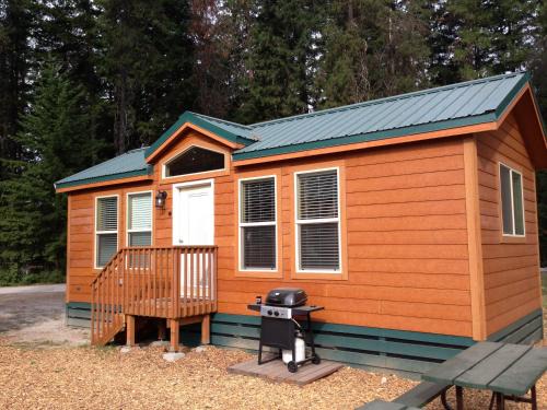 Ardenvoir Resort | Leavenworth Camping Resort Cottage 5