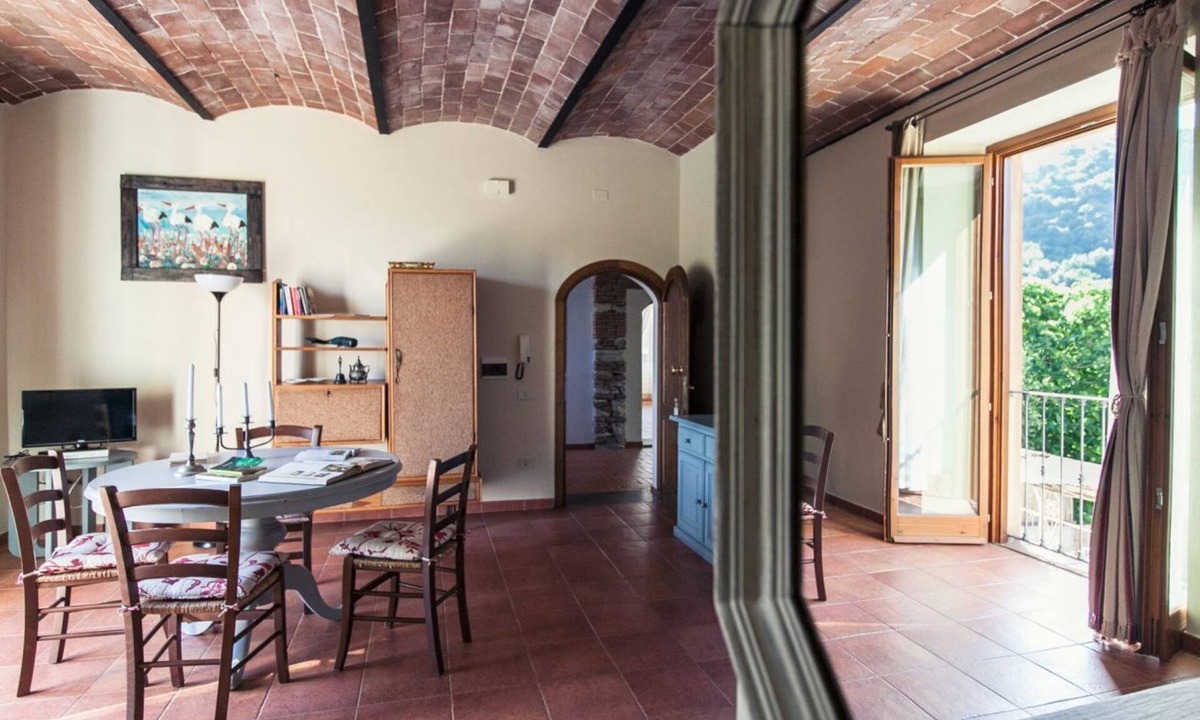 Sassetta Apartment | Leccio, bright apartment with view over the valley and with swimming pool