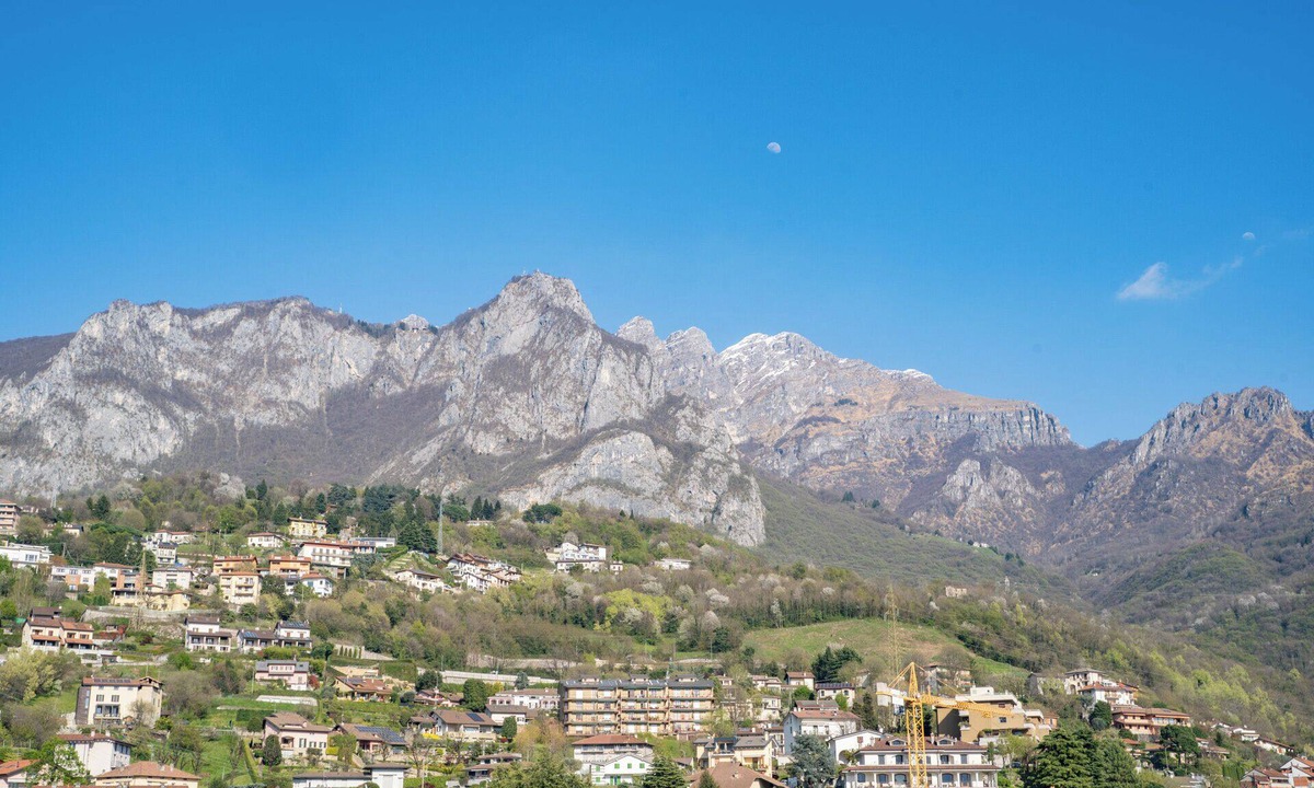 Lecco Apartment | Lecco top panorama - Two Bedroom Apartment, Sleeps 5