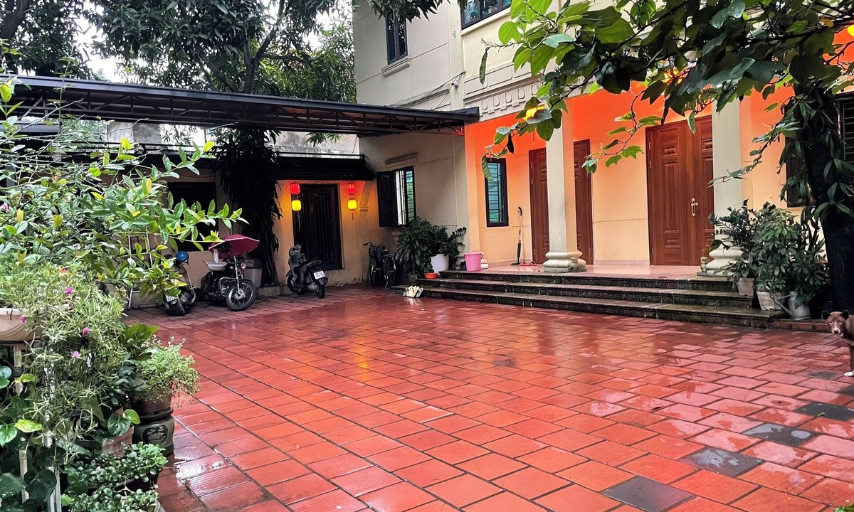 Dong Anh House | Lee homestay Ngôi Nhà Yên Tĩnh Có Sân Hiên Giường Cỡ Queen