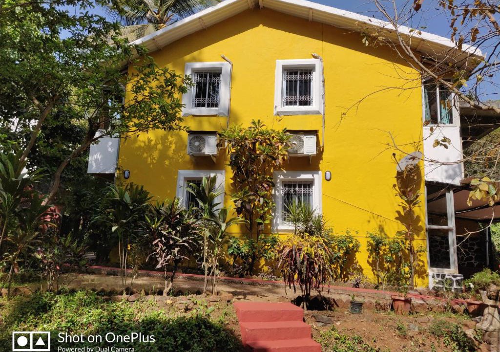 St.Stanislaus Villa House | Leela's Cottage