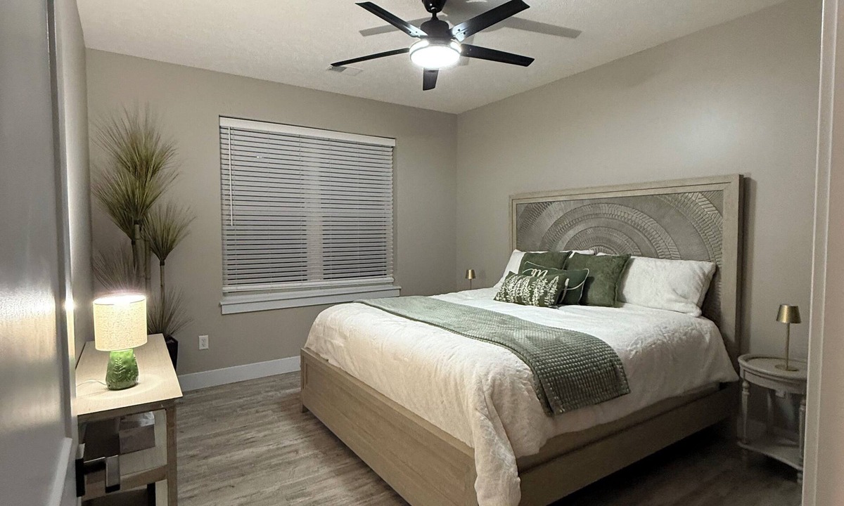 Grand Island Apartment | Legacy Retreat, your private 2-bdrm getaway in the modern area of Grand Island