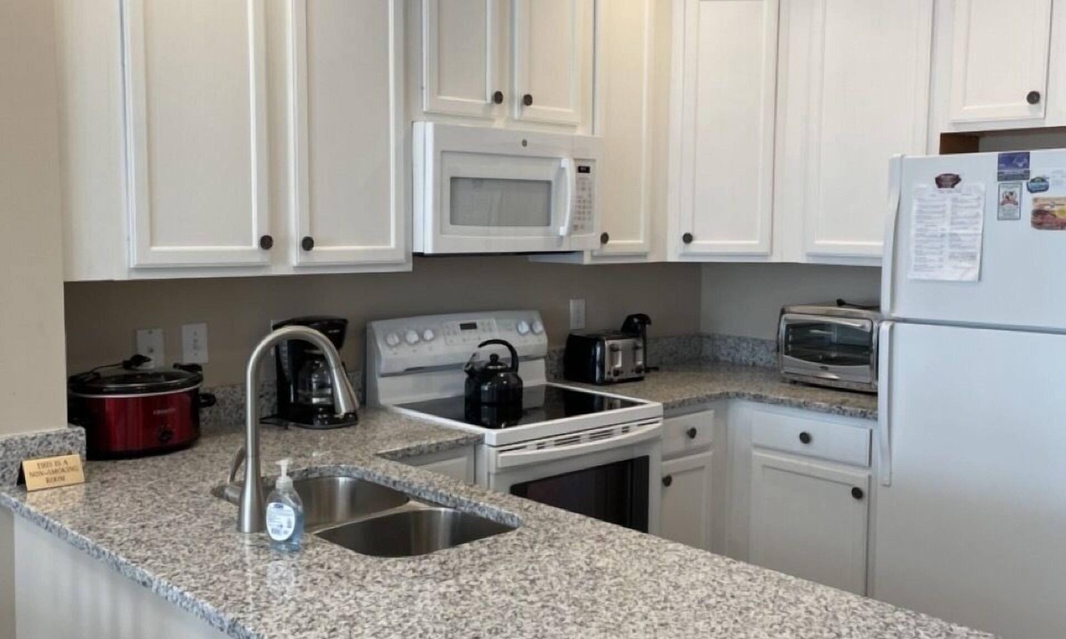 Red Hill Condo | Legends Golf Resort - 2 Bedroom on ground floor, Wi-Fi included