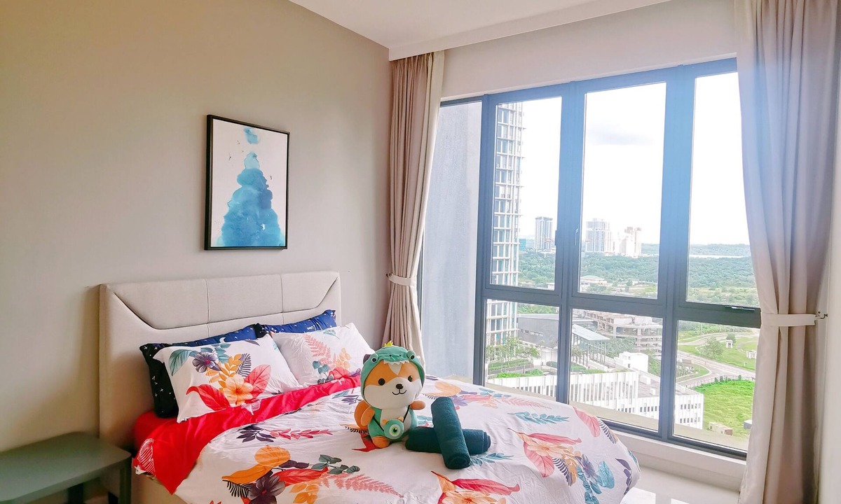 Medini Apartment | Legoland-Hapi Moon Light Families Space-2B2R-8pax Nice Pool Garden View @ Elysia