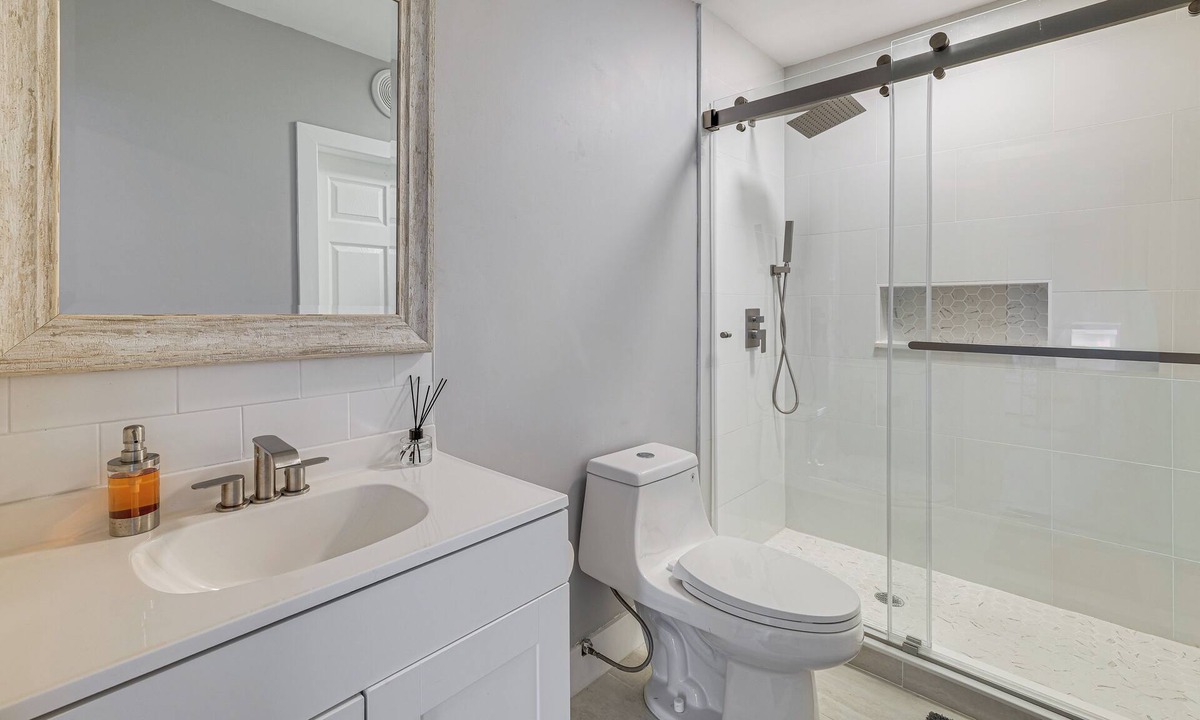 Winter Haven Cottage | Legoland & Lakes Pool Home Pet Friendly
