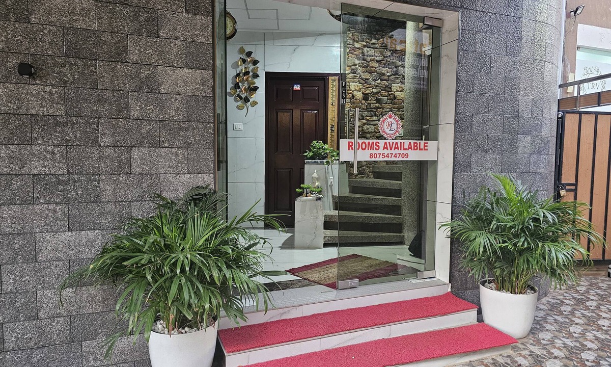 Thiruvananthapuram Hotel | LEKSHMY TOWERS