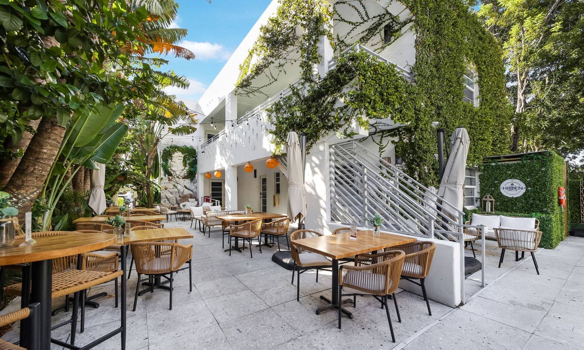 North Beach Hotel | Lemon Branch