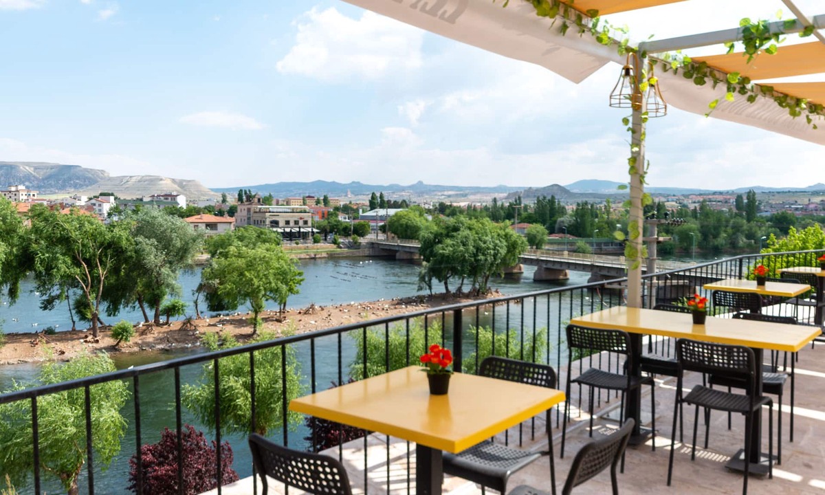Avanos Hotel | Lemon Cave Suites And Coffee House