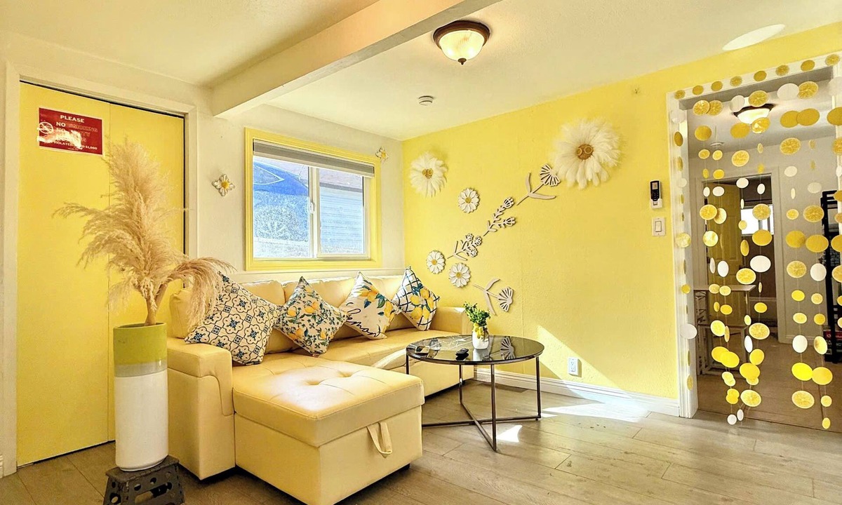 South San Gabriel Apartment | Lemon Cozy Studio w Mountain View