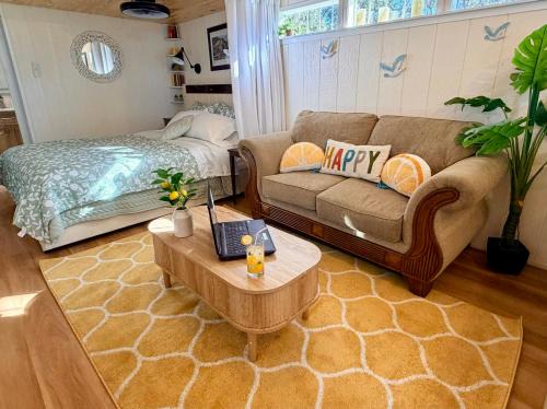 Homosassa House | Lemon Drop