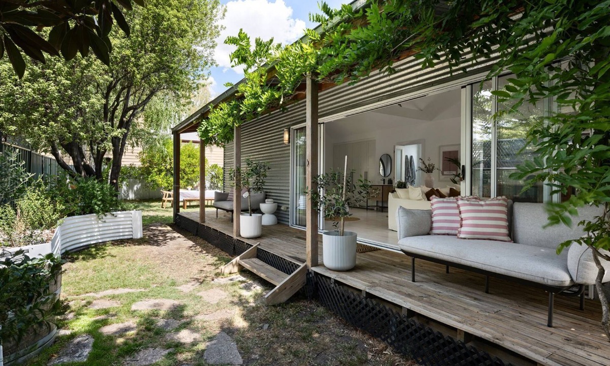Beechworth Apartment | Lemon Tree Studio - A light filled, luxurious hideaway made for slow mornings & cosy nights