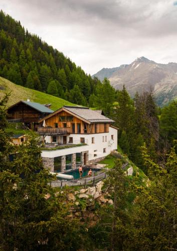 Soelden Ski Chalet | Leni Mountain Chalet