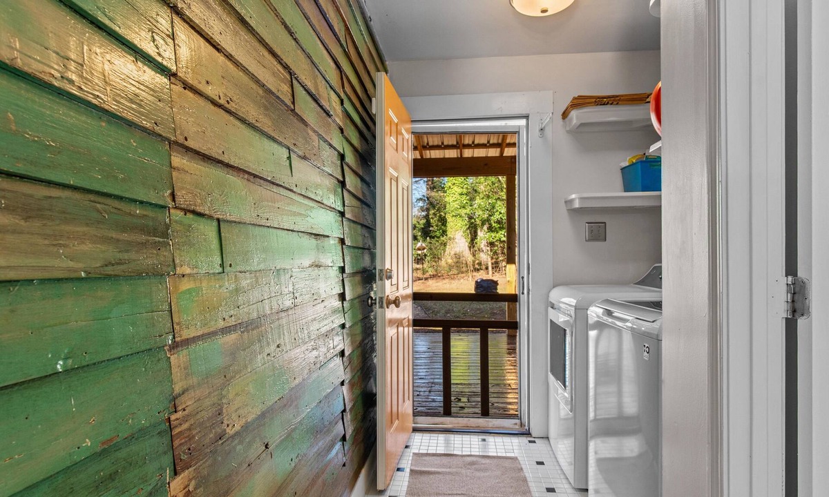 Athens Cottage | Lenoir Cottage
